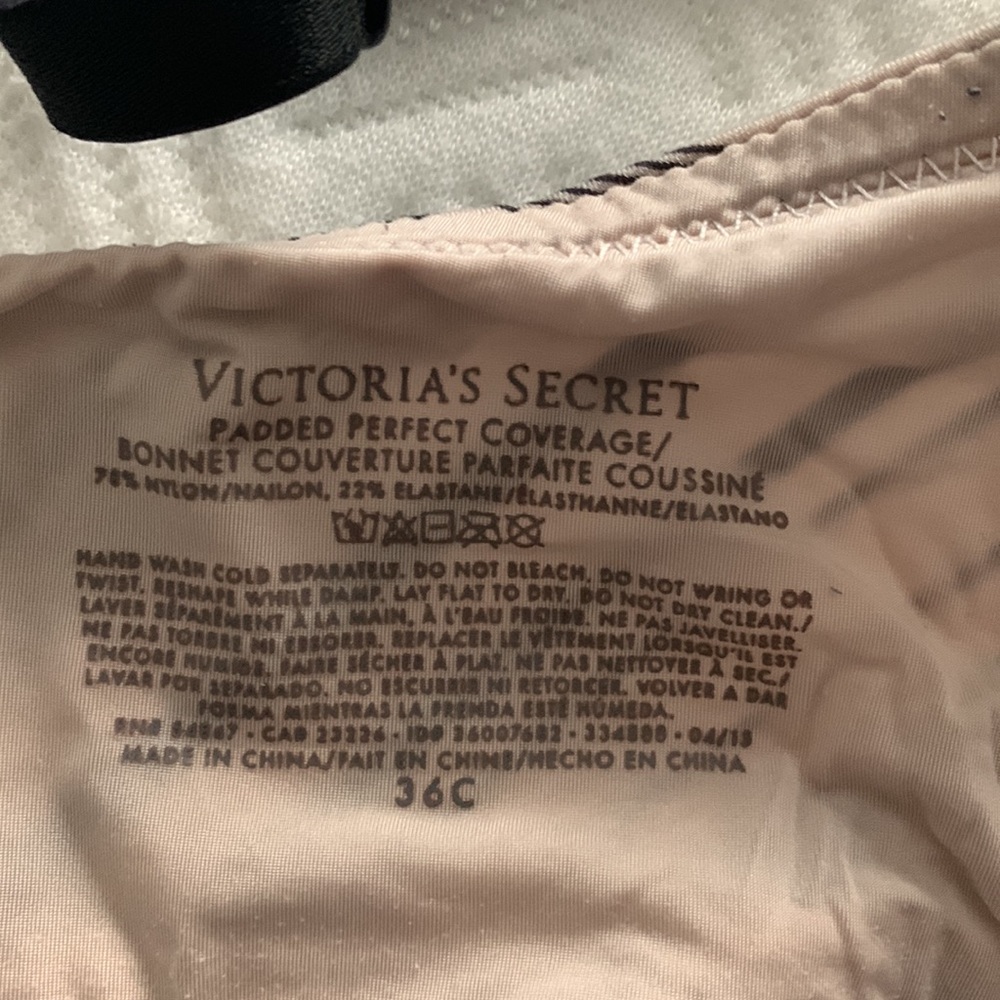 Victoria’s Secret Bras - Picture 2 of 4